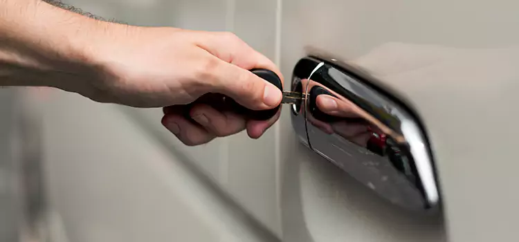 Why Choose Our Auto Locksmith Team in Kearney, NE?